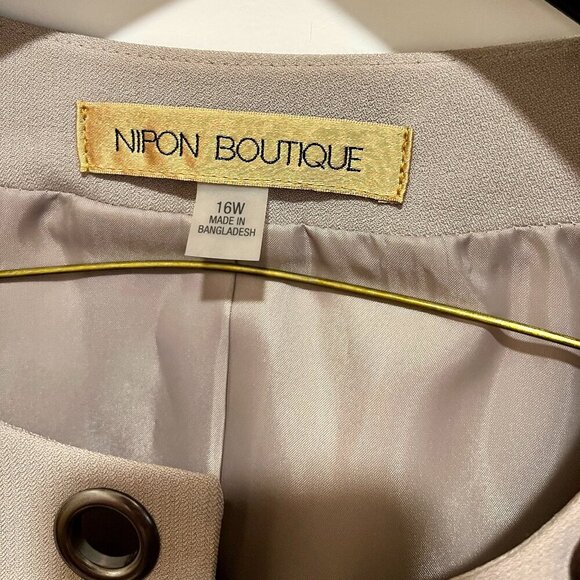 Nipon Boutique Tan Blazer 16W with Grommet Detail - Picture 4 of 7